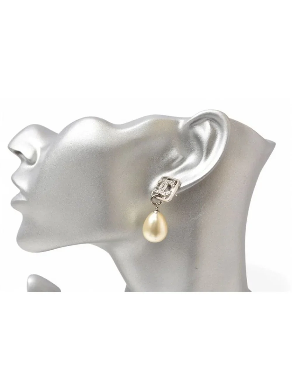 Chanel CC Motif Coco Mark Rhinestone Swing Pearl Silver White